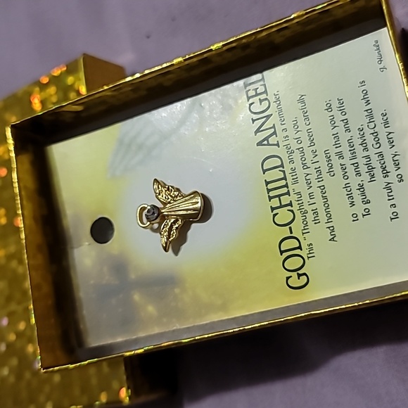 God Child Angel Pin with Gift Box - Picture 6 of 6